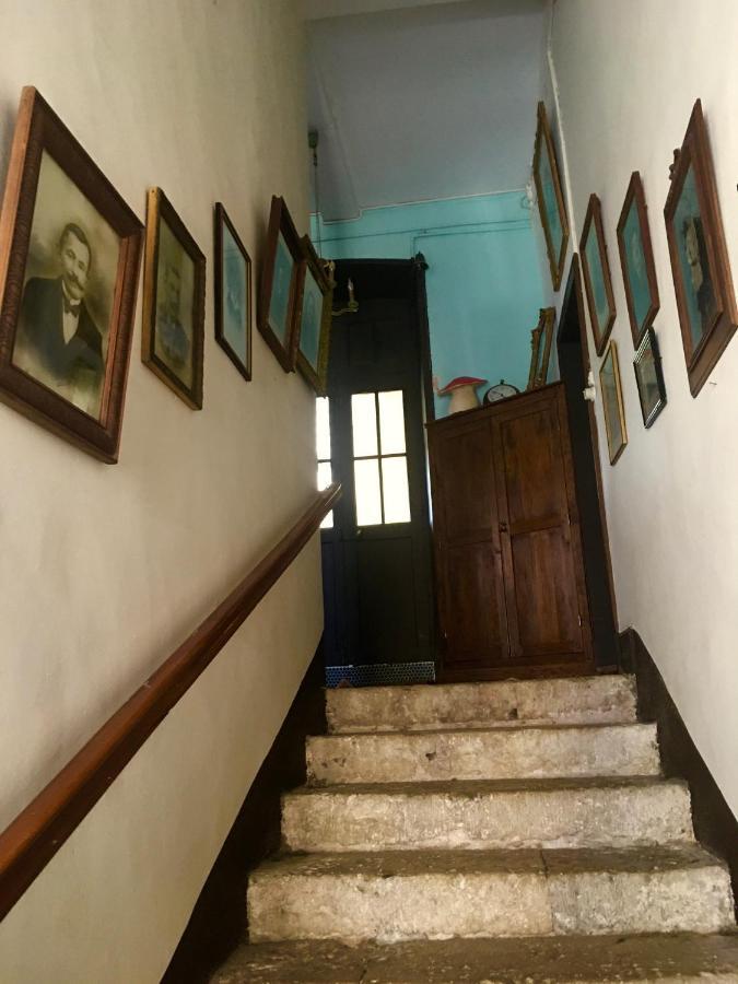 Bed and Breakfast Le 7 Des Tonneliers Castelfranc Экстерьер фото